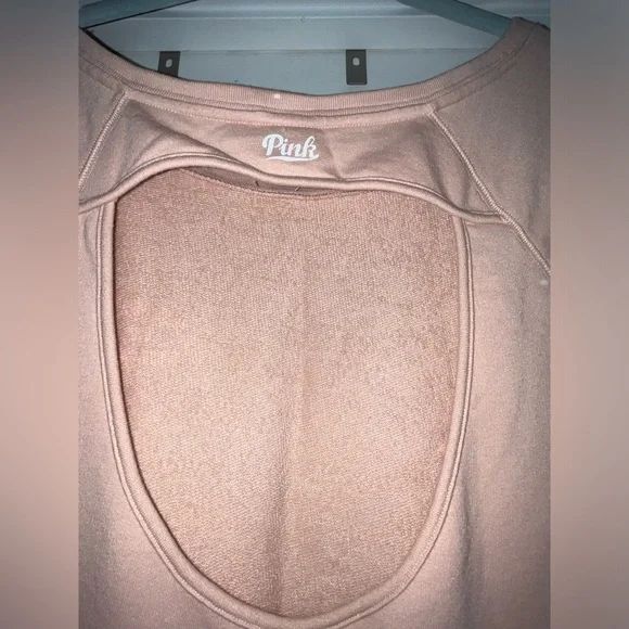 NWOT PINK “Wake Me When It’s Summer” Graphic Crewneck Sweatshirt - Pink - Medium - Picture 6 of 9